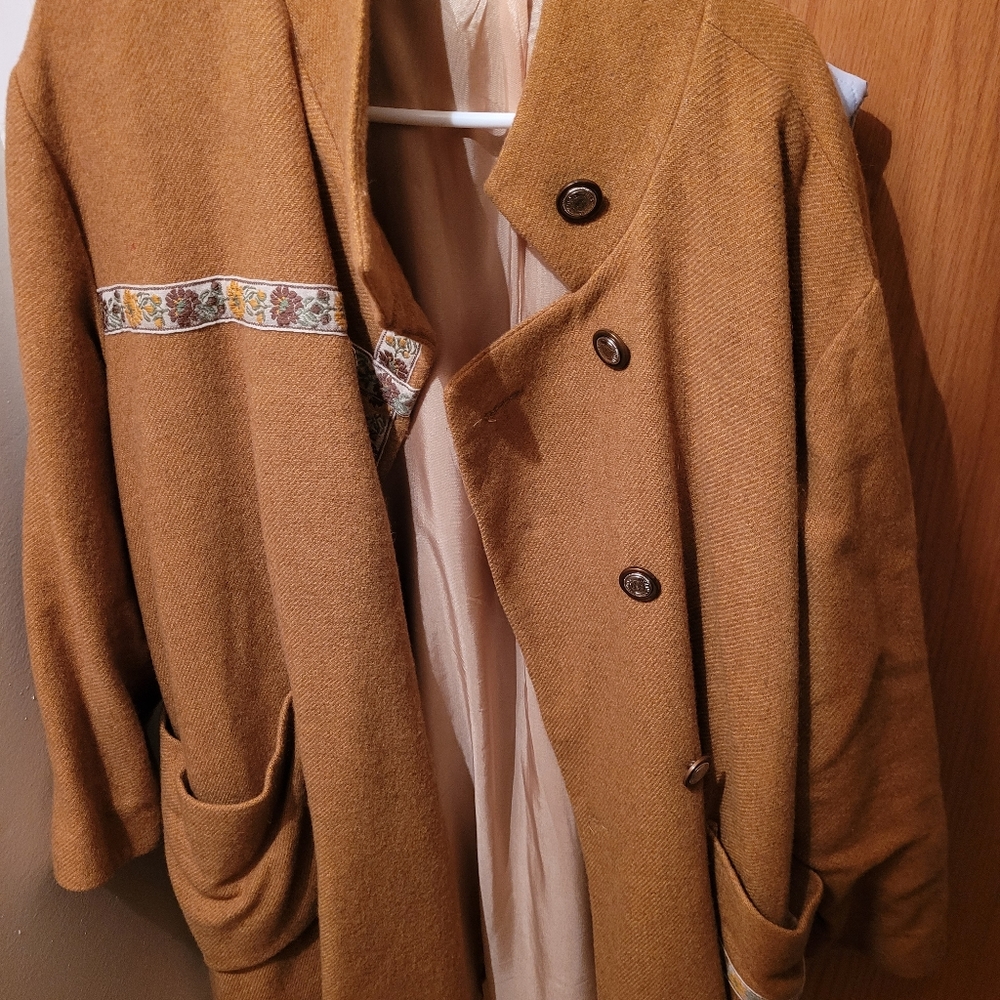 OLD SCHOOL FALL/WINTER COAT